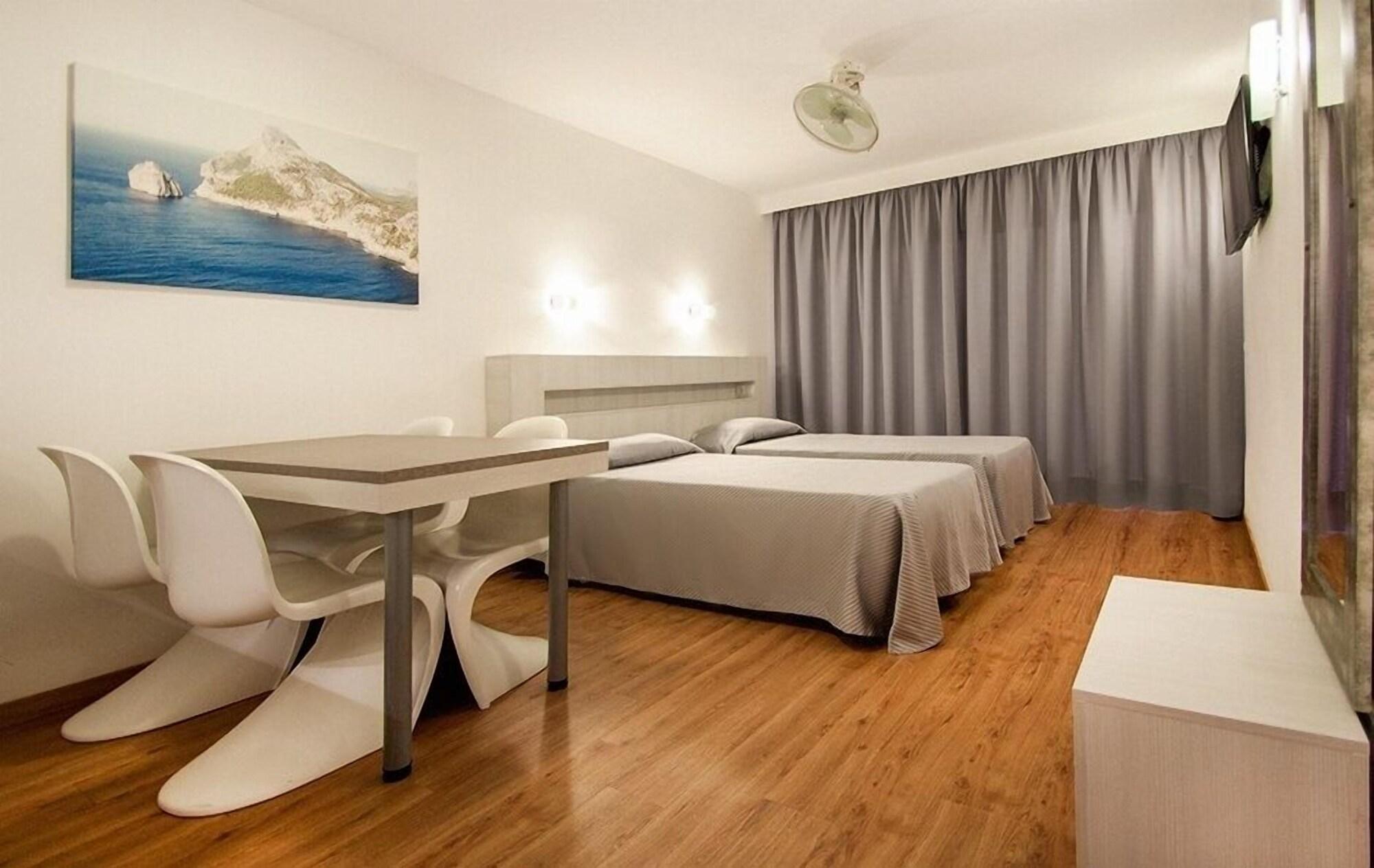 Aparthotel Sol Y Vera 2*
