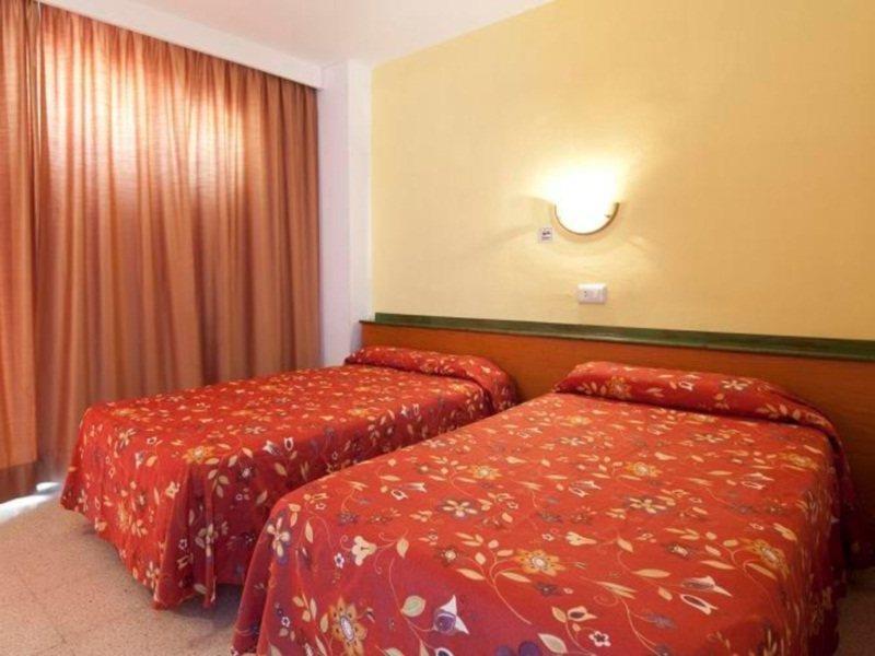 Sol Y Vera Aparthotel
